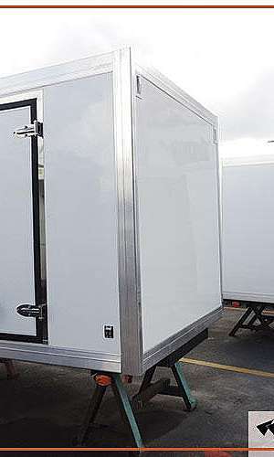 Baú térmico	 Baú térmico