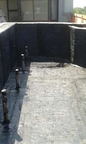 Impermeabilização de piscina elevada Impermeabilização de piscina elevada